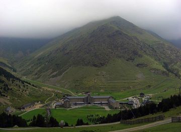 File:Vall de Núria.jpg - Wikimedia Commons