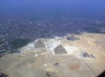 File:Giza pyramid complex from air (2928).jpg - Wikimedia Commons