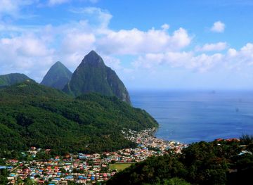 File:Gros Piton and Petit Piton in Saint Lucia.JPG - Wikimedia Commons