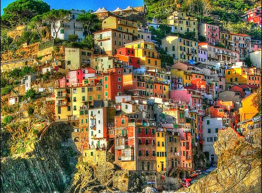 File:Riomaggiore, Cinque Terre - panoramio.jpg - Wikimedia Commons