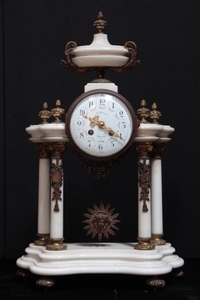 19TH CENTURY LOUIS 16 MARBLE AND BRONZE CLOCK