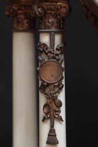 19TH CENTURY LOUIS 16 MARBLE AND BRONZE CLOCK