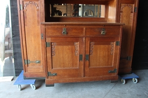 Arts and Craft style Buffet in Oak, Belgium 1900