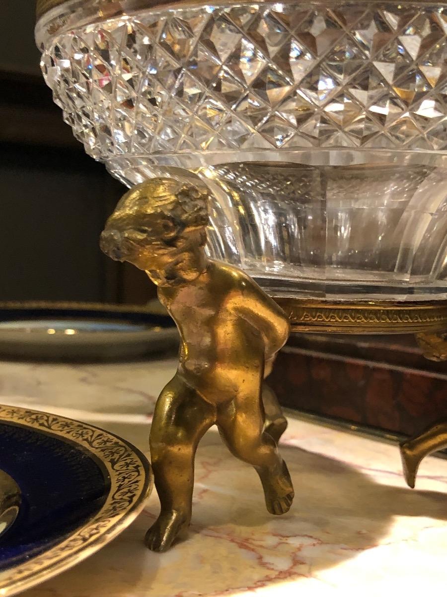 Crystal and bronze cup with 3 putti’s 