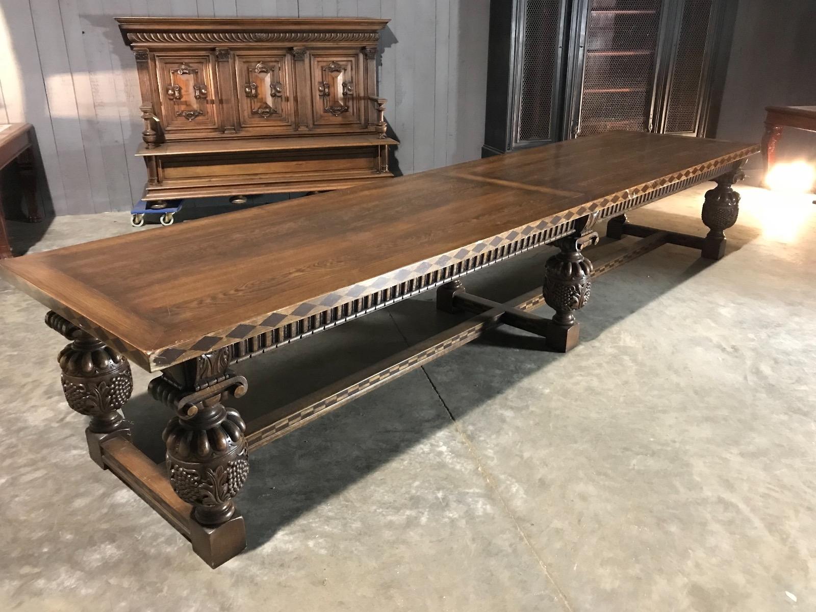 Exceptionnal Oak Tudor Dining Table