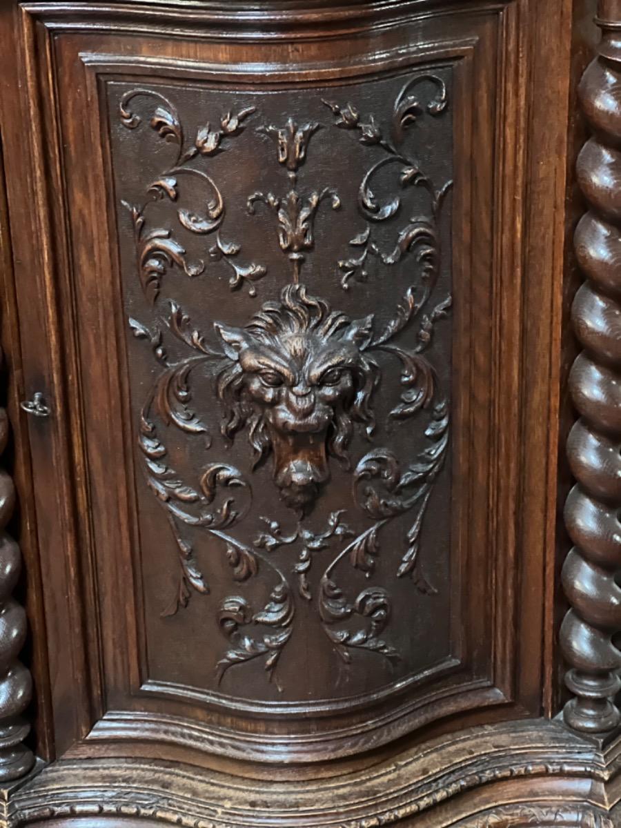 Fine carved cabinet with marble top 