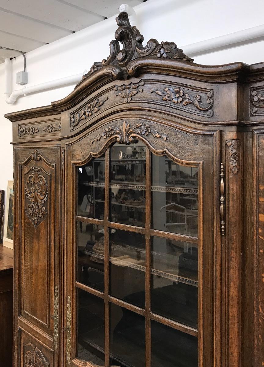 Fine Carved French Louis XV Oak 3 doors bookcase