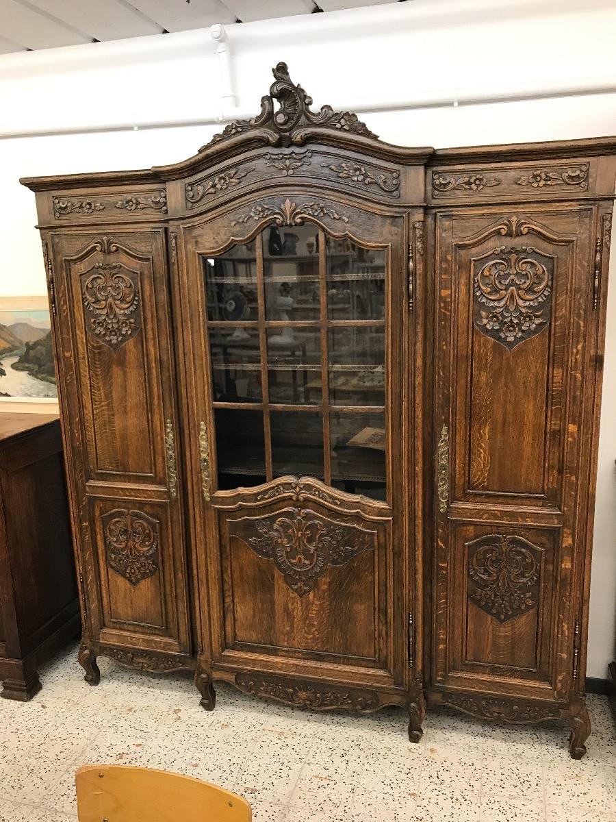 Fine Carved French Louis XV Oak 3 doors bookcase