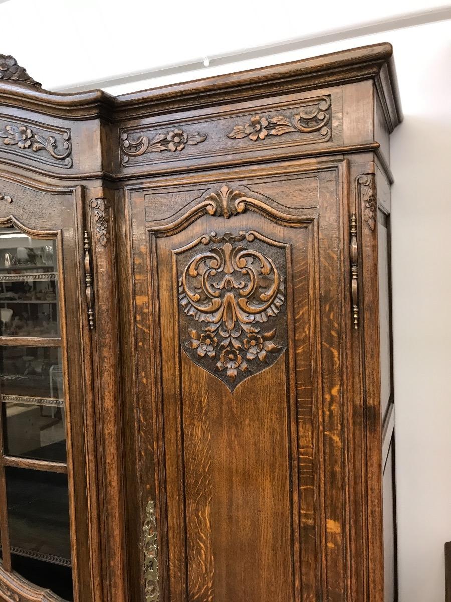 Fine Carved French Louis XV Oak 3 doors bookcase