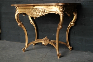 style Gilt consol Louis XV 20 th century