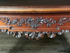 Louis XVI style Antique desk in Walnut, French 1880