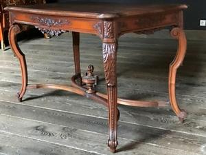 Louis XVI style Antique desk in Walnut, French 1880