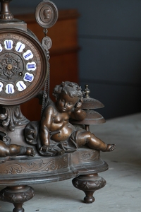 Napoleon 3 style Mantle Clock with Putti's in spelter, france 1880