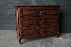 style Oak country french chest of drawers