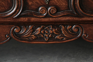 style Oak country french chest of drawers