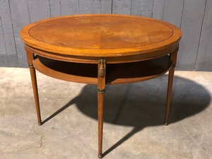 style Oval art déco Decoene side table