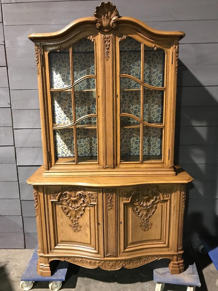 Quality Oak Régence Display Cabinet 