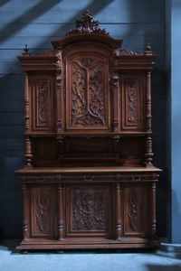 style Walnut carved french deux-corps 1880