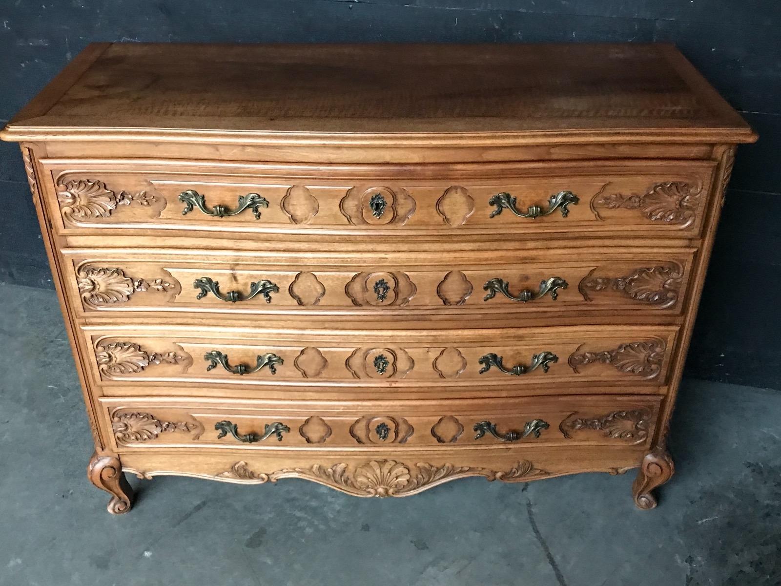 Walnut Louis XV Chest of Drawers 