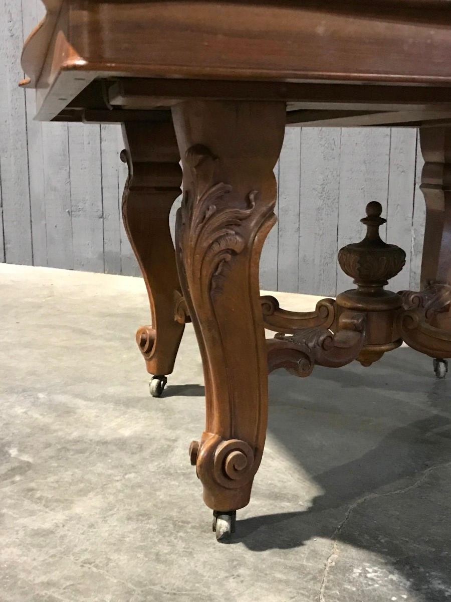 Walnut Louis XV dining table